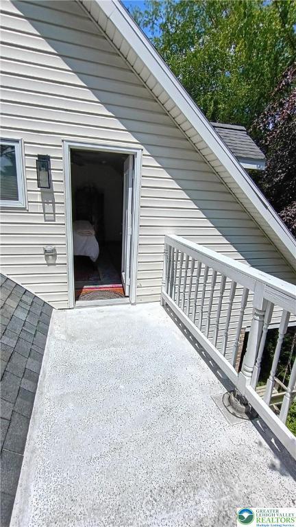 3745 Orefield Rd, South Whitehall Twp, PA 18104 - property entrance