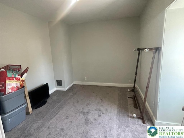 924 W Berwick St, Easton, PA 18042 - unfurnished bedroom with carpet and baseboards