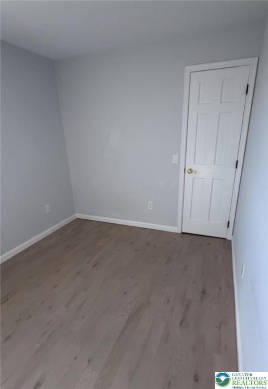 106 Lynx Ln, Chestnuthill Twp, PA 18330 - empty room featuring wood finished floors