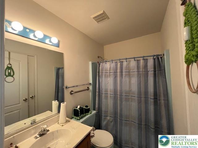 255 Ridings Cir, Macungie Boro, PA 18062 - bathroom with vanity and a shower with shower curtain