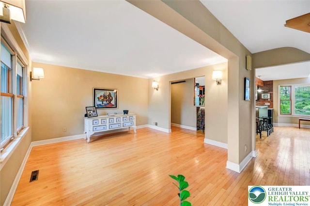 938 Meadow Cir, Bethlehem City, PA 18017 - living room with hardwood / wood-style floors and baseboards