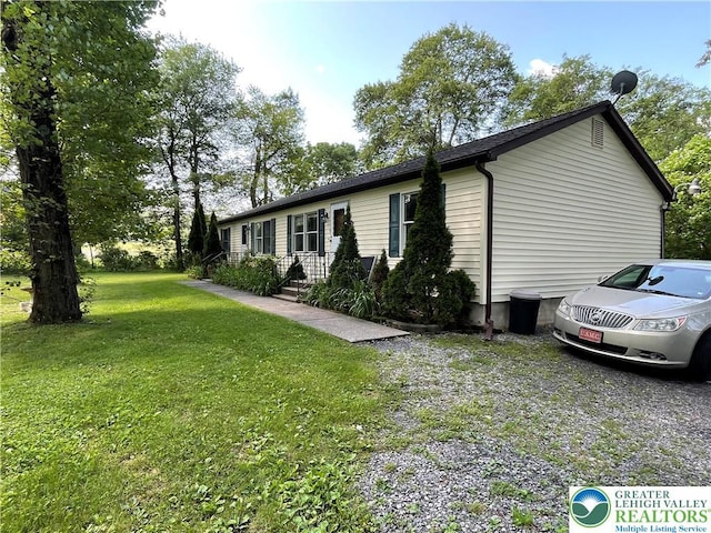 849 Weir Lake Rd, Chestnuthill Twp, PA 18058 - view of home's exterior featuring a yard