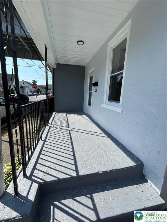 230 White St, Lehighton Boro, PA 18235 - view of balcony