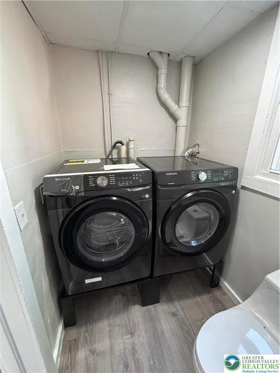 230 White St, Lehighton Boro, PA 18235 - laundry area featuring separate washer and dryer and wood finished floors