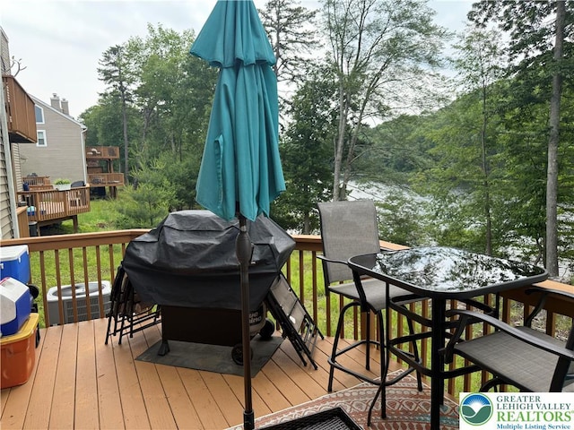 3353 Windermere Dr, Lehman Twp, PA 18324 - deck with outdoor dining area and grilling area