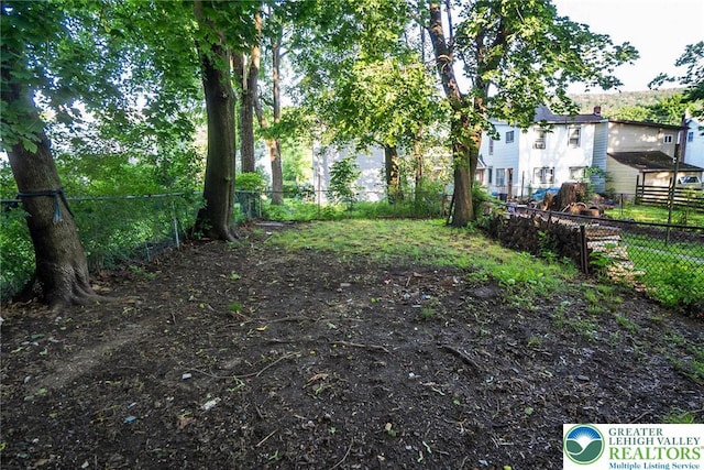 226 Fern St, Jim Thorpe Boro, PA 18229 - view of yard