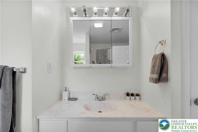 672 Clearview St, Tobyhanna Twp, PA 18334 - bathroom with vanity