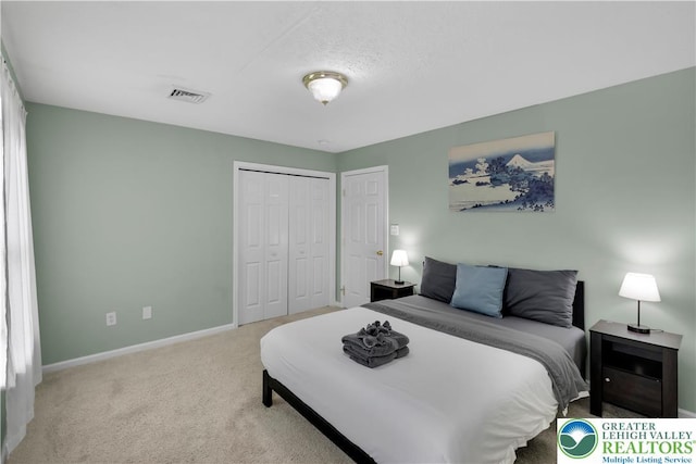 672 Clearview St, Tobyhanna Twp, PA 18334 - bedroom with a closet and carpet flooring