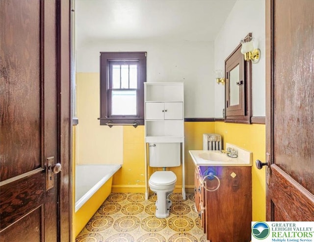 2834 Interchange Rd, Franklin Twp, PA 18235 - full bathroom with vanity and a tub