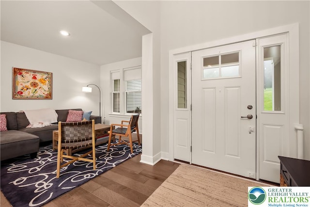 5635 Saucon Ridge Rd, Upper Saucon Twp, PA 18036 - foyer entrance with dark wood finished floors and baseboards