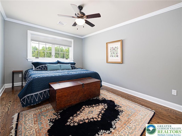 2063 Forge Run, Bethlehem City, PA 18015 - bedroom with wood finished floors, crown molding, and a ceiling fan