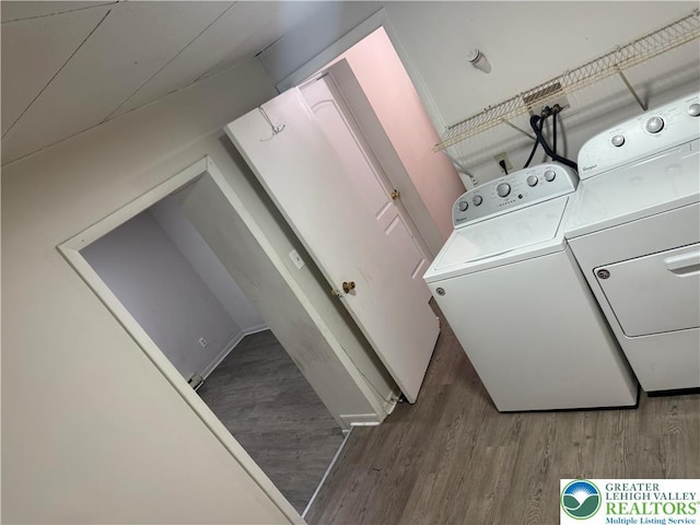539 Atlantic Unit 3, Bethlehem Twp, PA 18015 - laundry room with washer and clothes dryer and wood finished floors