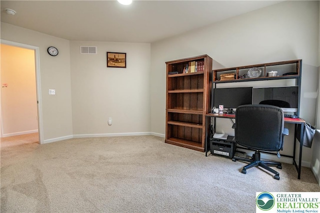 320 Bendelow Ln, Northampton Boro, PA 18067 - carpeted office space with baseboards