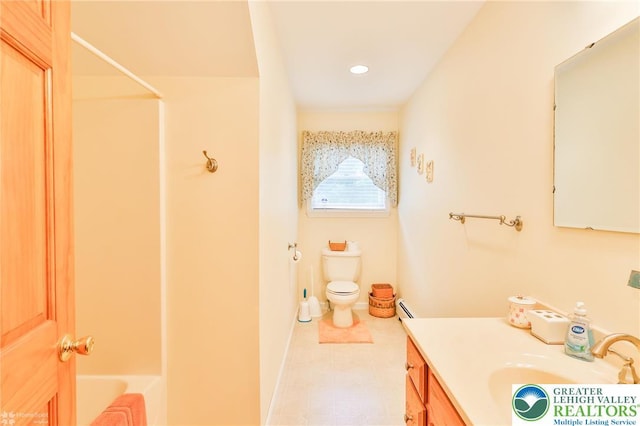 142 Hickory Ln, Chestnuthill Twp, PA 18353 - bathroom with vanity, tub / shower combination, and recessed lighting