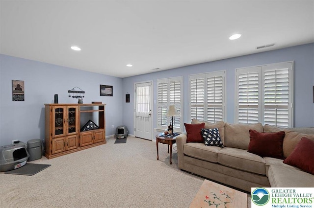 4583 Jasmine Dr, Upper Saucon Twp, PA 18034 - carpeted living room featuring recessed lighting