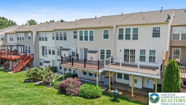 4583 Jasmine Dr, Upper Saucon Twp, PA 18034 - back of house with a gazebo, a deck, and a yard