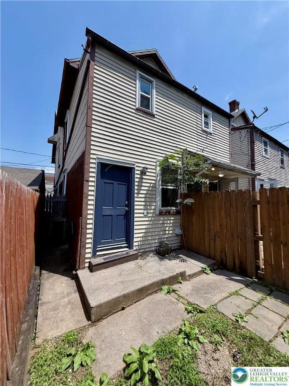 115 W Frankford St, Bethlehem City, PA 18018 - rear view of house