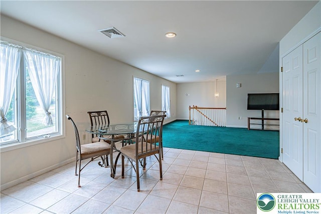 26 Chestnut Commons Ct, Easton, PA 18040 - dining area with light carpet, light tile patterned flooring, and recessed lighting