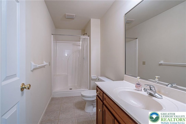 26 Chestnut Commons Ct, Easton, PA 18040 - full bathroom featuring vanity, a shower with shower curtain, and tile patterned floors