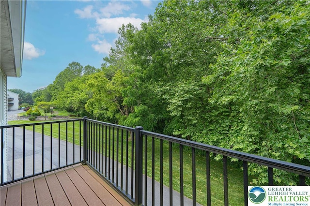 26 Chestnut Commons Ct, Easton, PA 18040 - view of balcony