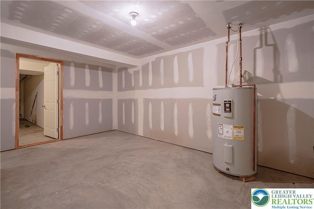 26 Chestnut Commons Ct, Easton, PA 18040 - below grade area featuring water heater
