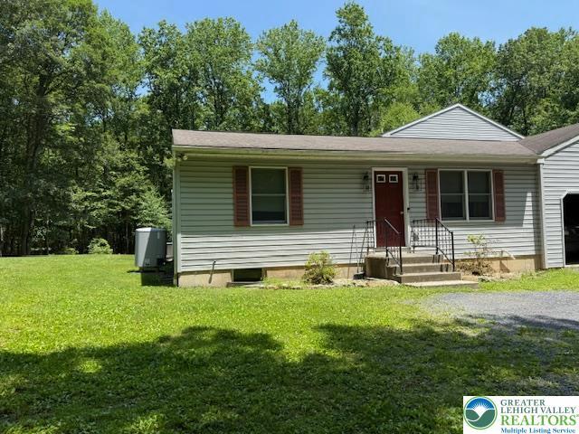 9155 N Loop Rd, Washington Twp, PA 18080 - photo 24