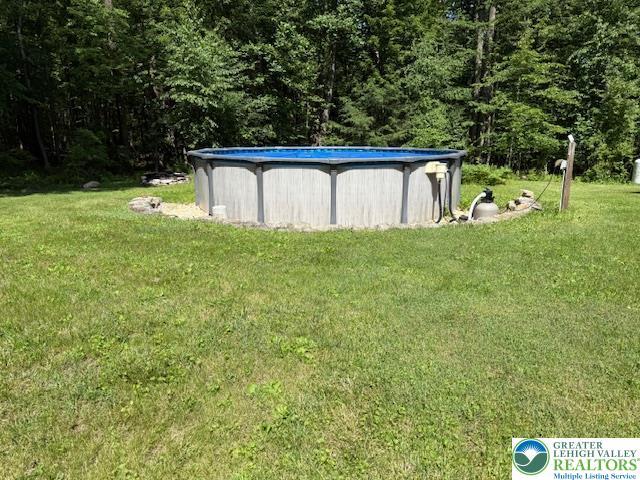 9155 N Loop Rd, Washington Twp, PA 18080 - photo 6