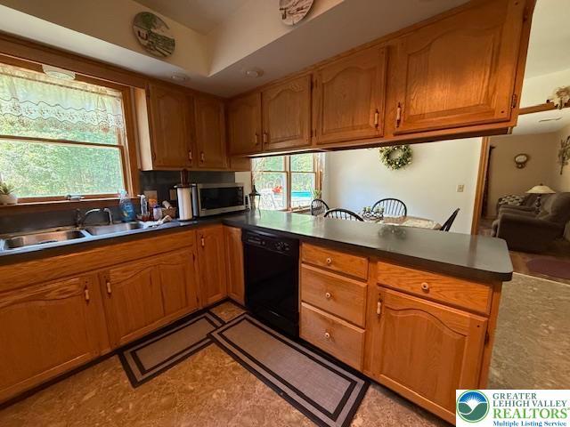 9155 N Loop Rd, Washington Twp, PA 18080 - photo 12