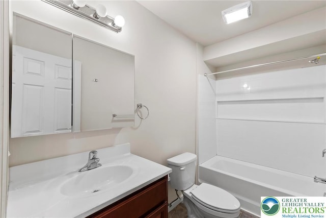 271 W Fairview St W, Bethlehem City, PA 18018 - full bath with vanity and washtub / shower combination