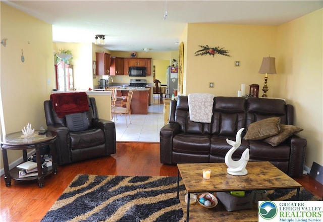 3104 Peacock Dr, Bethlehem Twp, PA 18020 - living room featuring light wood-type flooring