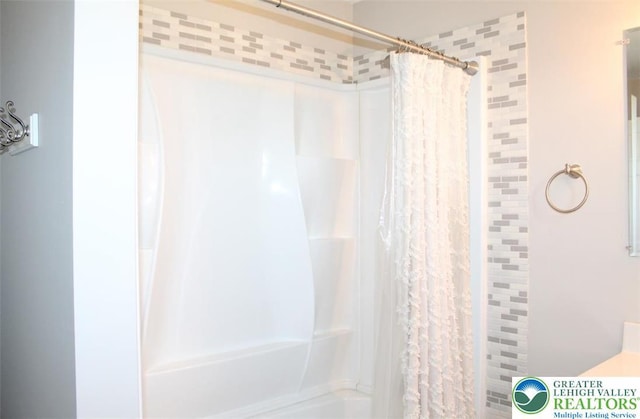7056 Behler Rd, Lynn Twp, PA 18066 - bathroom featuring curtained shower