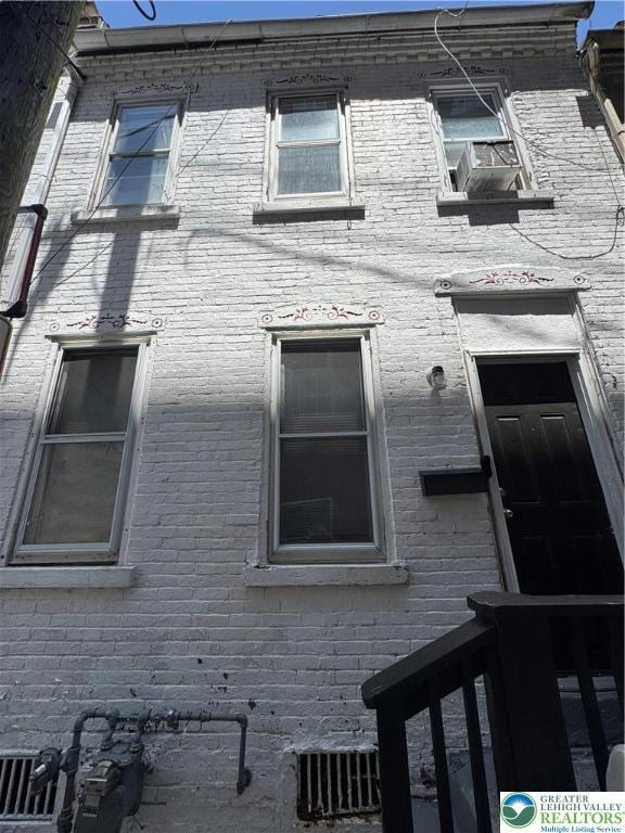 731 Chestnut St, Allentown City, PA 18102 - photo 2