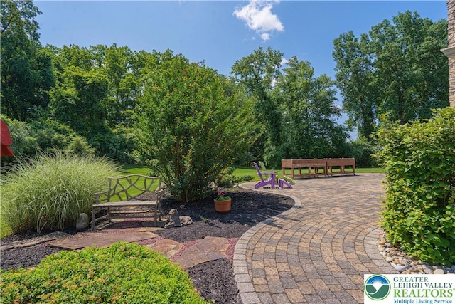 2650 Eagle Ln, Lower Saucon Twp, PA 18055 - view of patio featuring a pergola