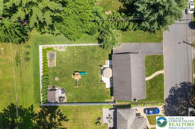 2213 W Woodlawn St, South Whitehall Twp, PA 18104 - bird's eye view