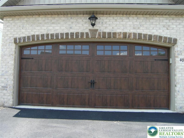 4088 Eveningstar Rd, Emmaus Boro, PA 18049 - view of garage