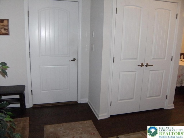 4088 Eveningstar Rd, Emmaus Boro, PA 18049 - corridor with baseboards