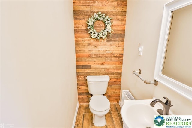 236 Moorestown Rd, Bushkill Twp, PA 18091 - bathroom with toilet and wood walls