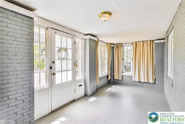 650 Highland Ave, Bethlehem City, PA 18018 - foyer entrance featuring brick wall