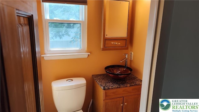 5278 Herman St, Heidelberg Twp, PA 18053 - bathroom featuring vanity and toilet