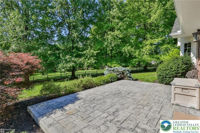 1859 Sherwood Cir, Salisbury Twp, PA 18103 - photo 4