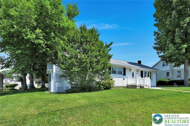 217 2nd St, Walnutport Boro, PA 18088 - view of front facade with a front yard