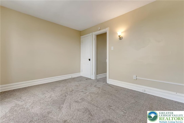 1744 W Chew St, Allentown City, PA 18104 - carpeted empty room with baseboards