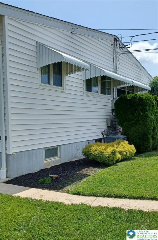 732 N Saint Lucas St, Allentown City, PA 18104 - photo 4