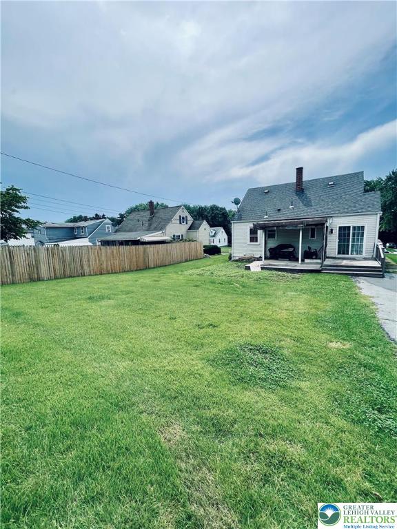 95 7th St, Whitehall Twp, PA 18052 - view of yard