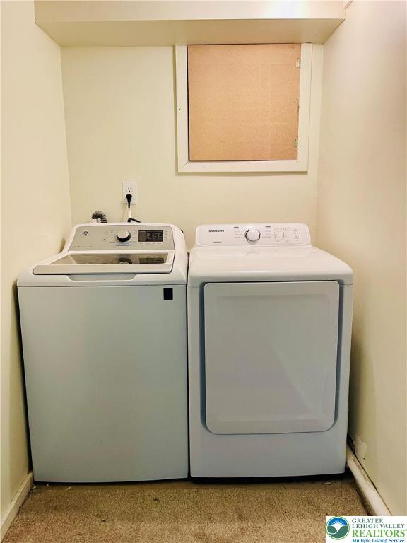 95 7th St, Whitehall Twp, PA 18052 - laundry area with washing machine and clothes dryer and carpet flooring