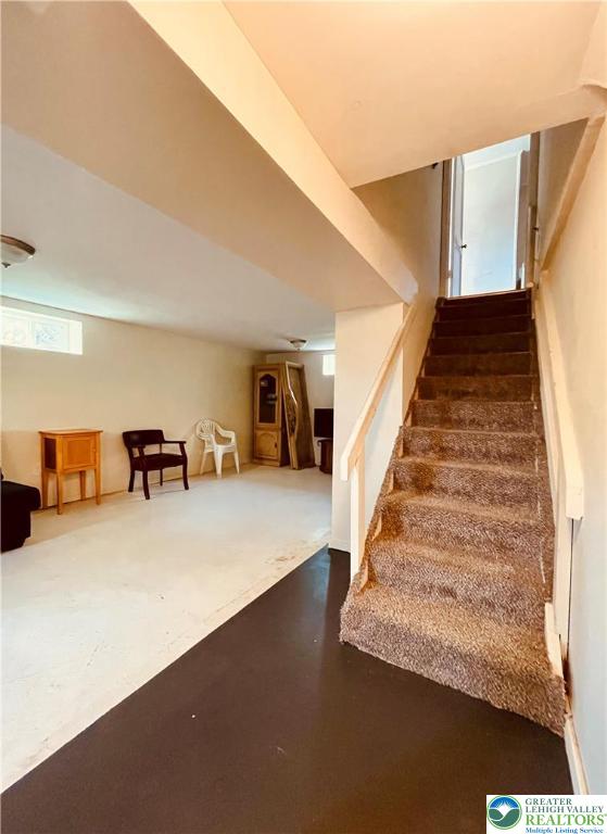 95 7th St, Whitehall Twp, PA 18052 - view of staircase