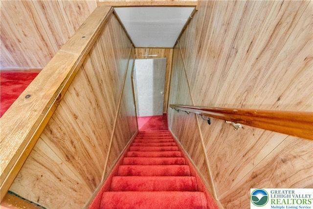 232 W Patterson St, Lansford Boro, PA 18232 - stairs featuring wooden walls
