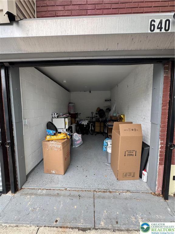 640 Park St, Allentown City, PA 18102 - view of garage