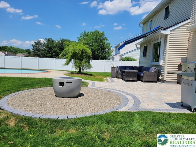 1325 Devon Cir S, Whitehall Twp, PA 18104 - fenced backyard featuring outdoor lounge area and a patio area
