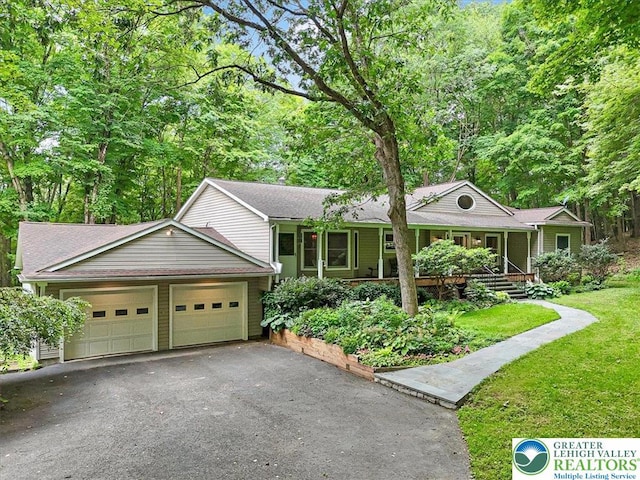 4018 Manor Dr, Hamilton Twp, PA 18360